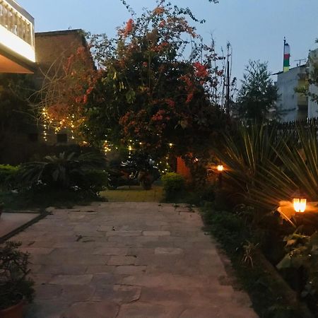 Hotel Lotus Garden Kathmandu Exterior foto